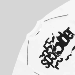 Close up view of the Sp5der Contrast Stitch Slub Tee featuring graphic branding and detailed shoulder stitching.